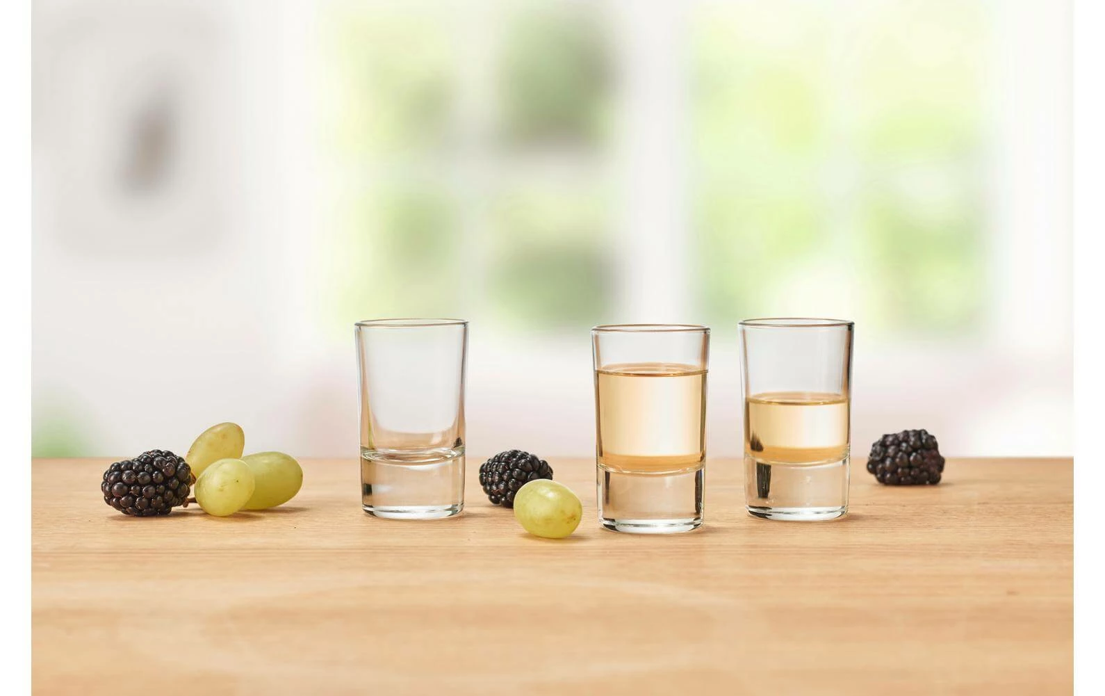 Montana Verre à Schnaps Base 40 Ml, 3 Pièce/s, Transparent - Verres à Schnaps Et à Liqueur 4 Montana Verre à Schnaps Base 40 Ml, 3 Pièce/s, Transparent - Verres à Schnaps Et à Liqueur – Image 2
